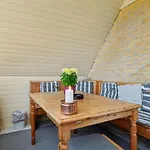 Lacey - 4km From The Sea By Interhome
