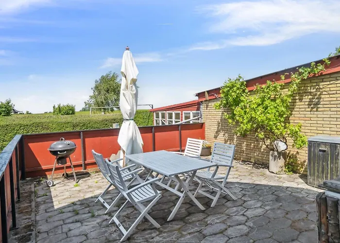 Lägenhet Lacey - 4km From The Sea By Interhome