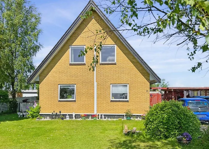 Lacey - 4km From The Sea By Interhome